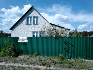 Продаем крепкий двухэтажный кирпичный дом  - Изображение #1, Объявление #1632608